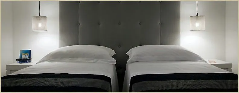 *** Pensión Stay Inn Rome Via Del Corso Italia