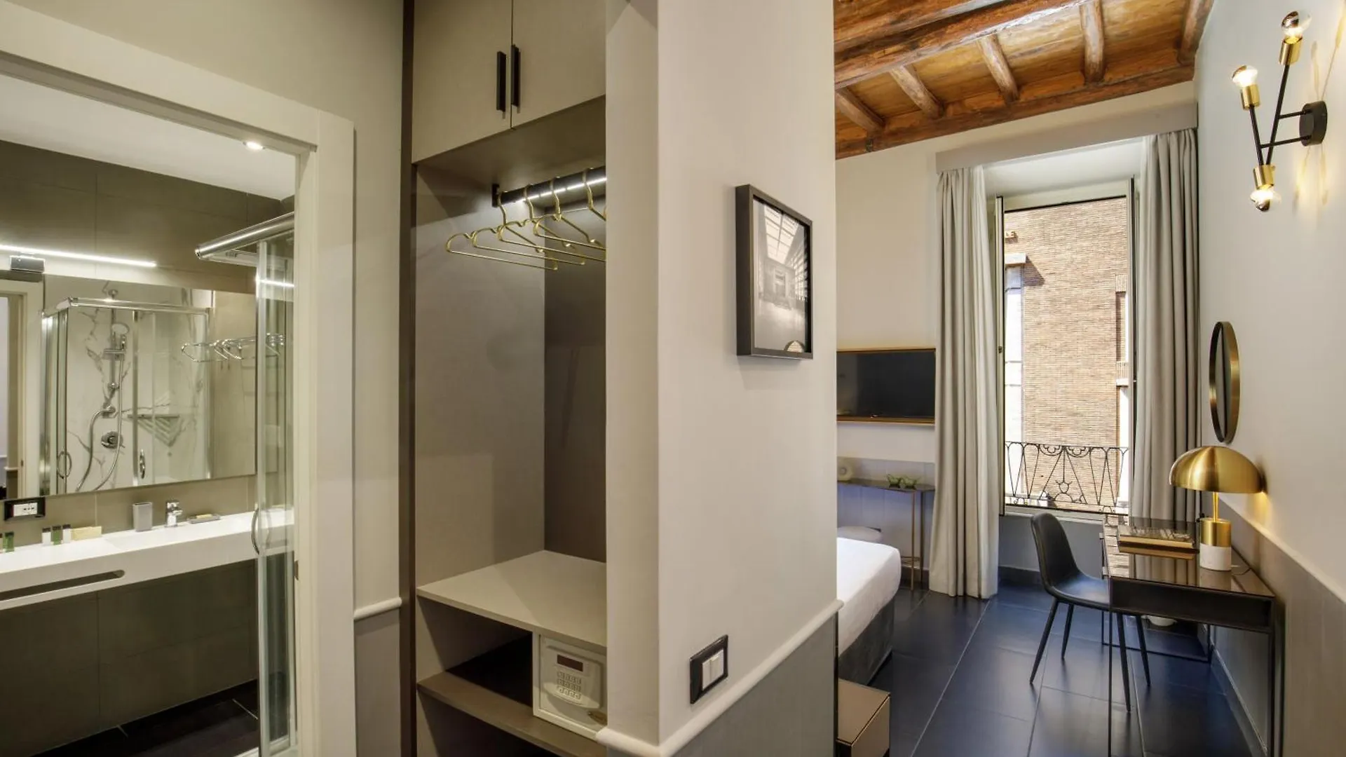 Stay Inn Rome Via Del Corso Italy