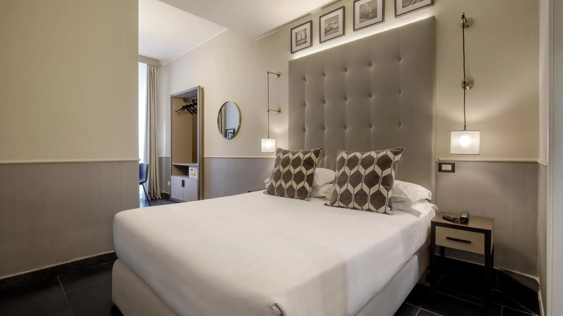 Stay Inn Rome Via Del Corso Italy