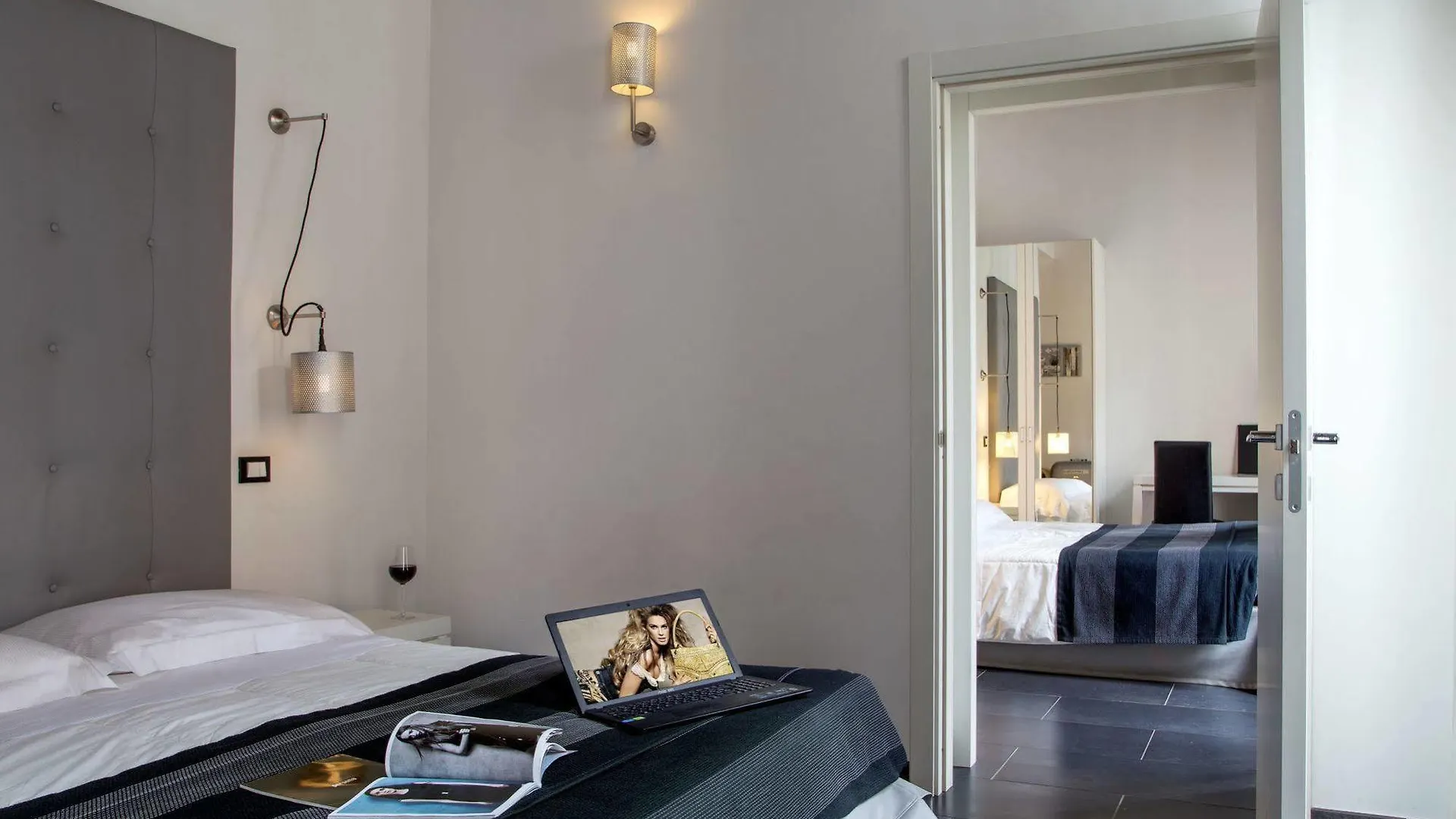 Stay Inn Rome Via Del Corso Italy